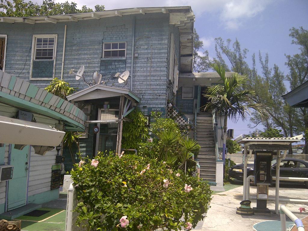 Arawak Inn แนสซอ ภายนอก รูปภาพ