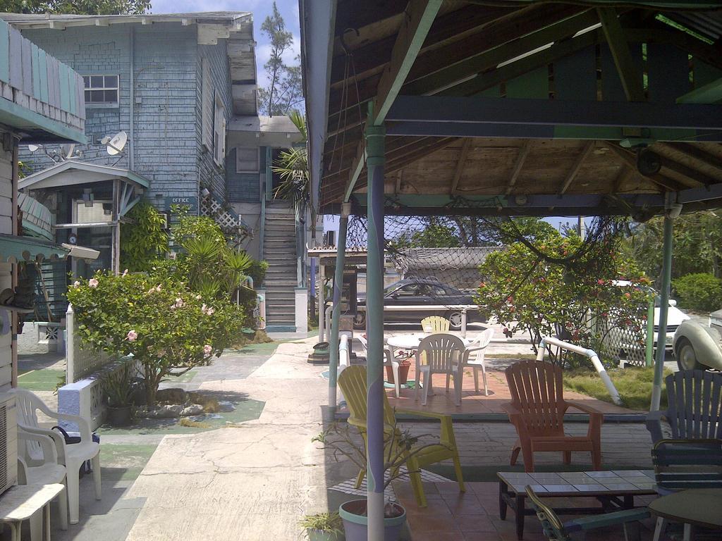 Arawak Inn แนสซอ ภายนอก รูปภาพ